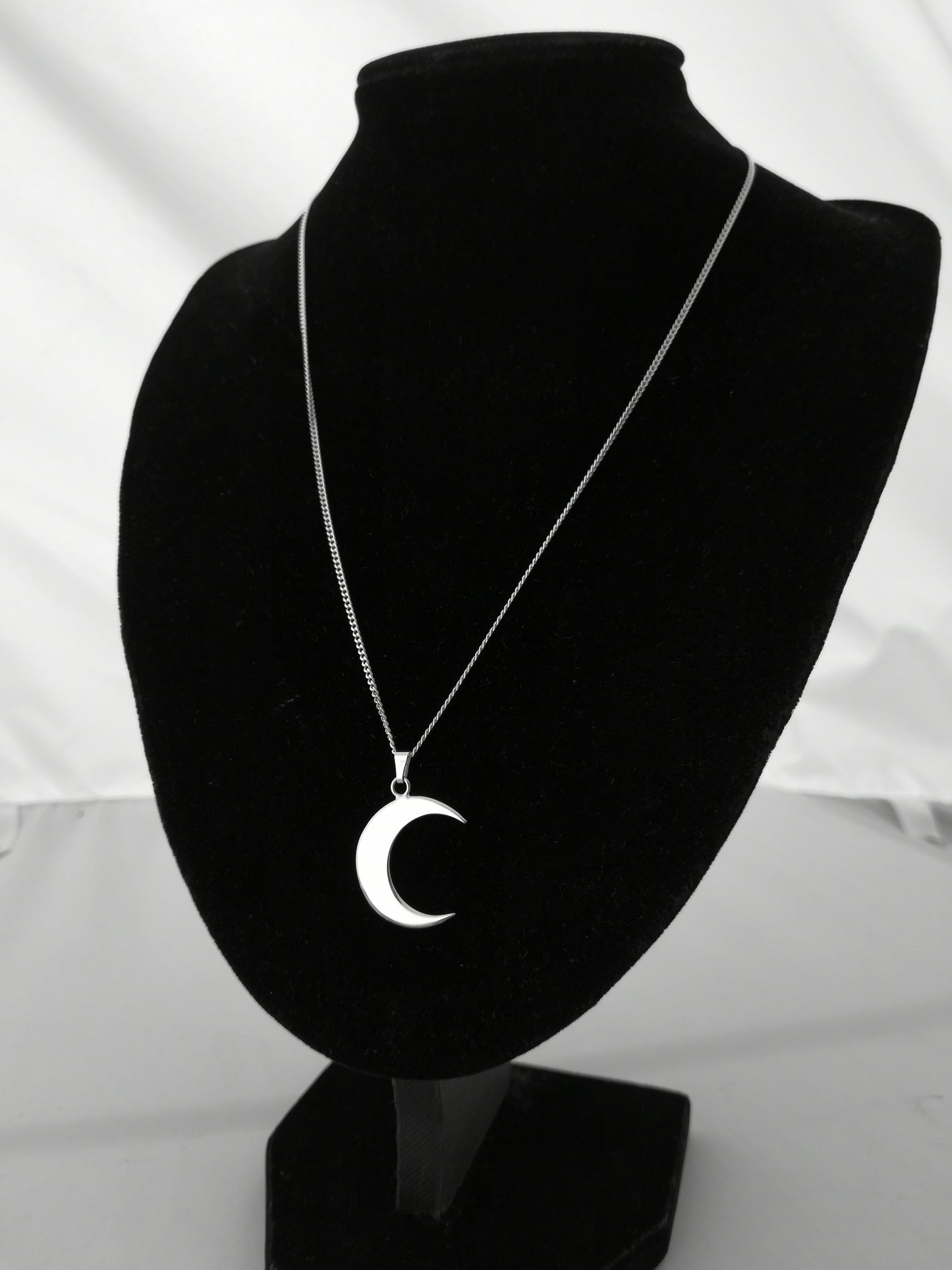 Luna Pendant