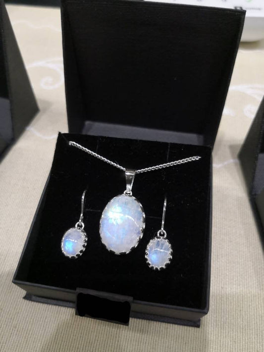 Rainbow Moonstone jewelry set