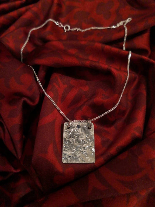 Reticulated Sapphire Mountain Necklace